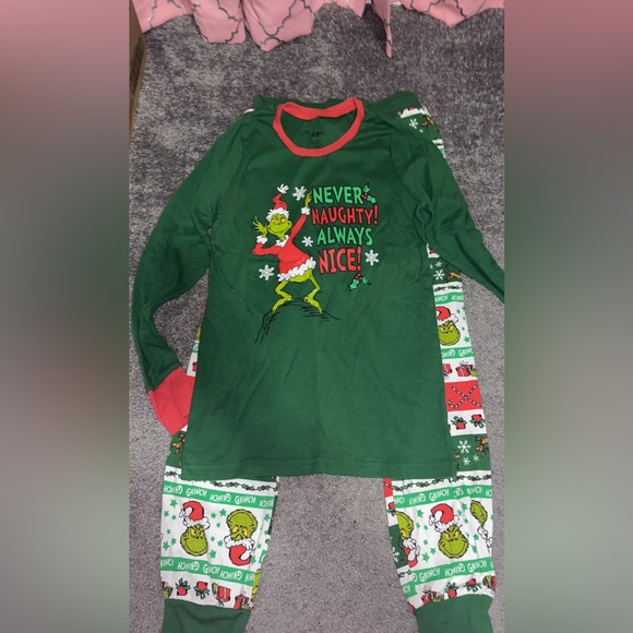 Grinch Christmas pajamas size men 2xl, men small, men medium - Picture 3 of 4